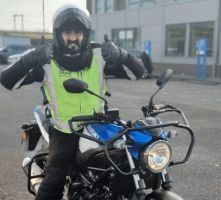 “Goede ervaring met Demo. Motor en autorijbewijs gehaald!” – Burak