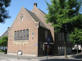 celebrating communion rotterdam Scots International Church Rotterdam